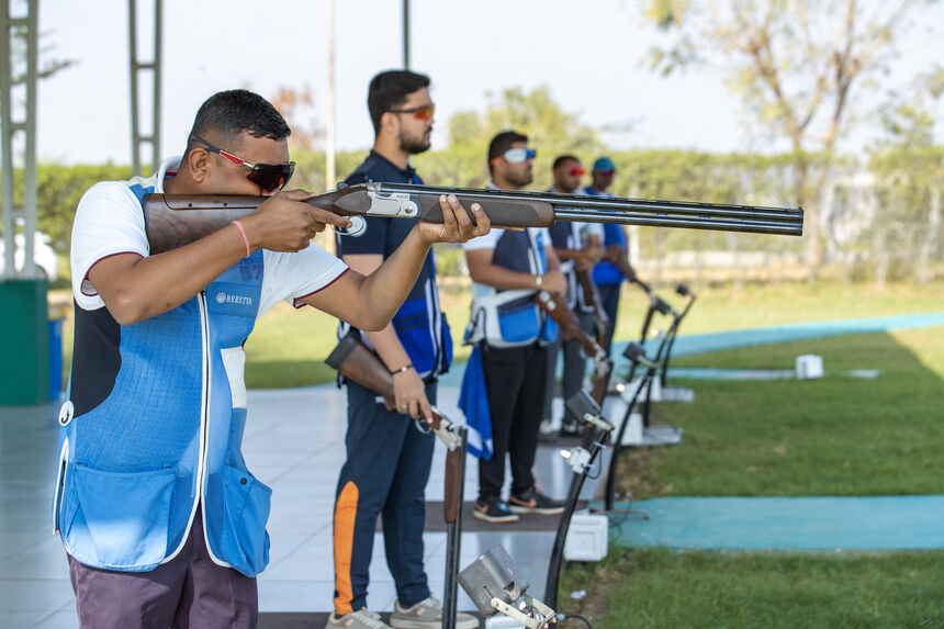 A shooter at the Crowne range, Valad